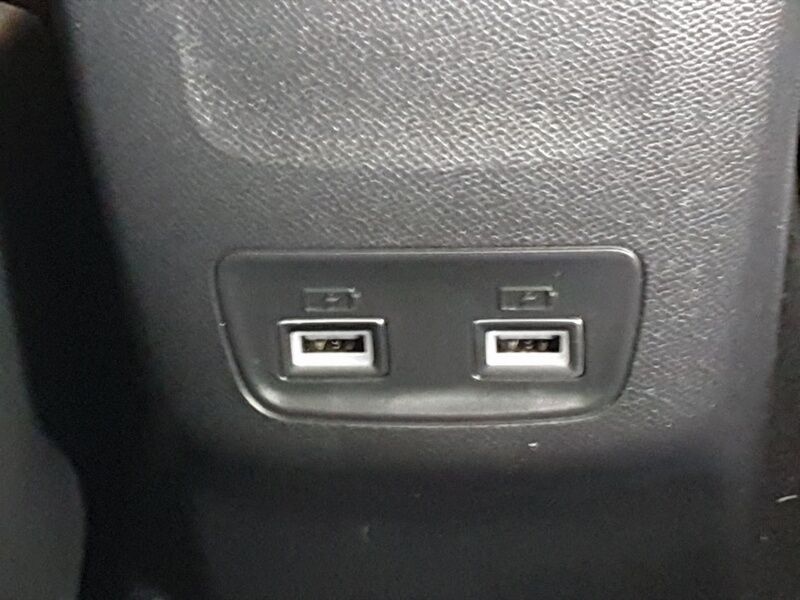 More views of Peugeot 208