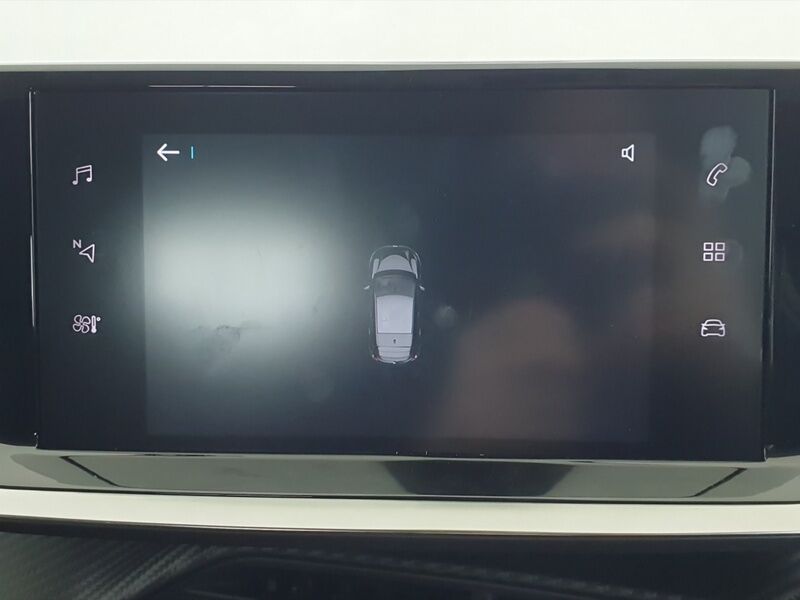 More views of Peugeot 208