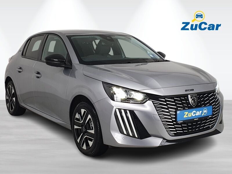 More views of Peugeot 208