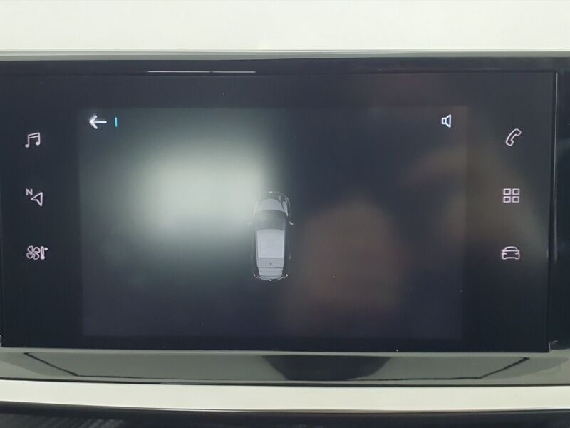 More views of Peugeot 208