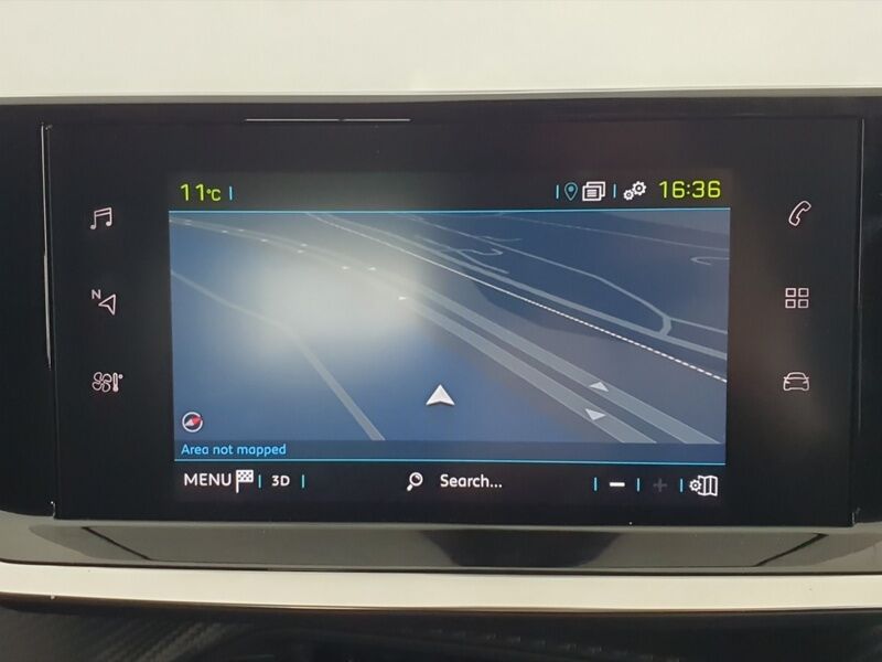 More views of Peugeot 208