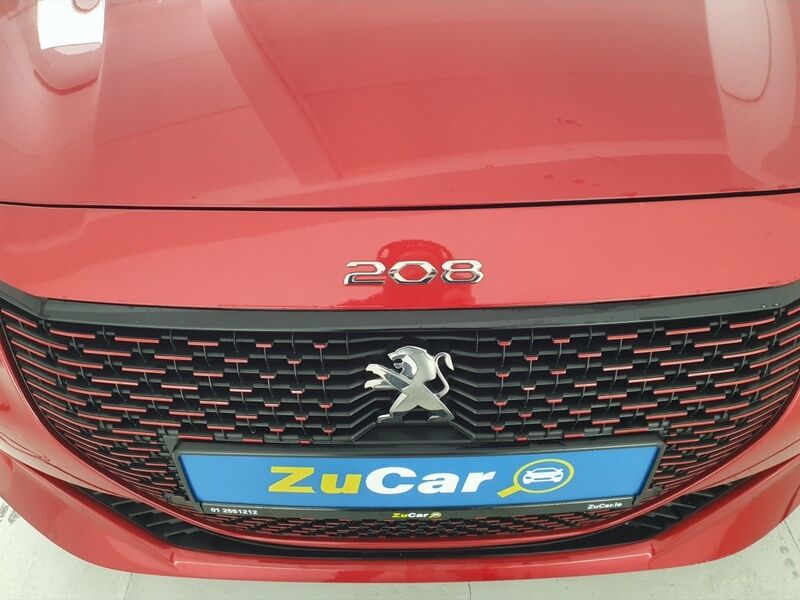 More views of Peugeot 208