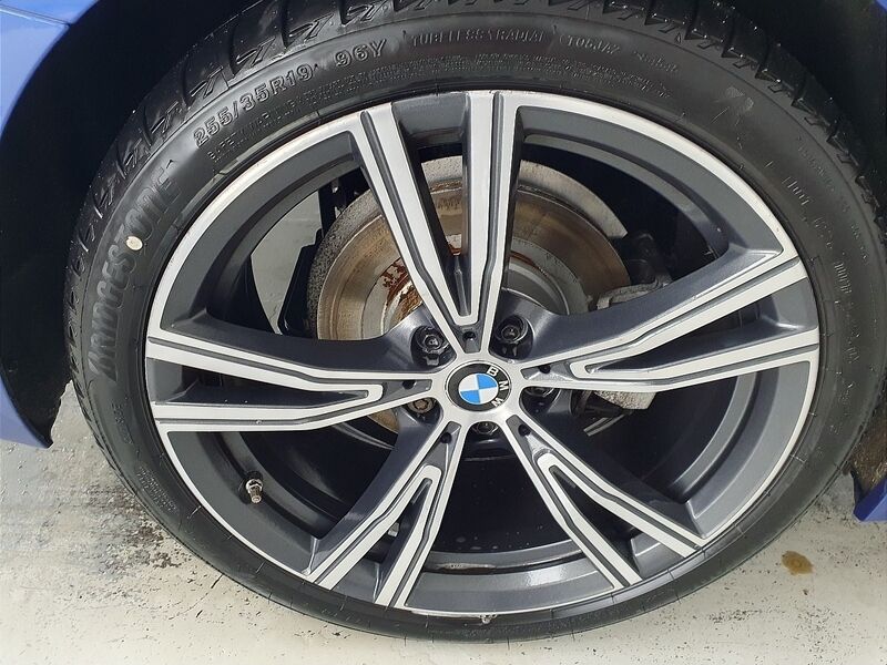 More views of BMW 3-Series