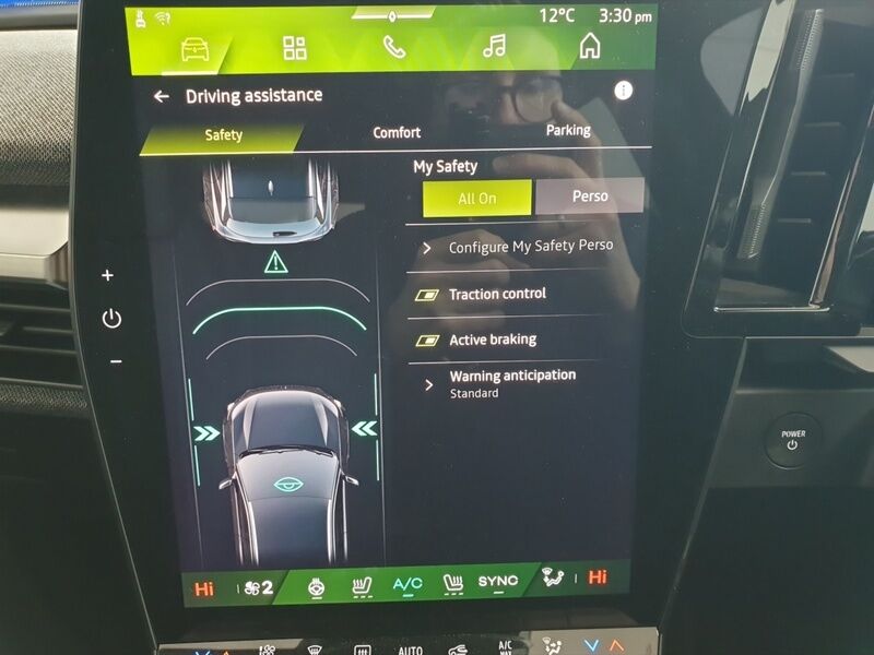 More views of Renault Scenic