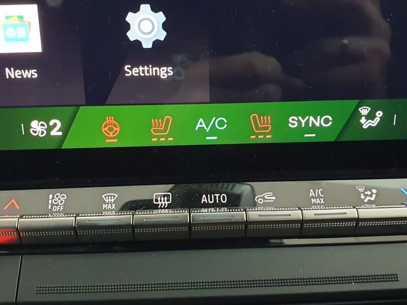 More views of Renault Scenic