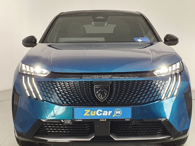 More views of Peugeot 3008