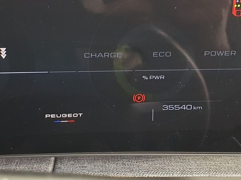 More views of Peugeot 3008