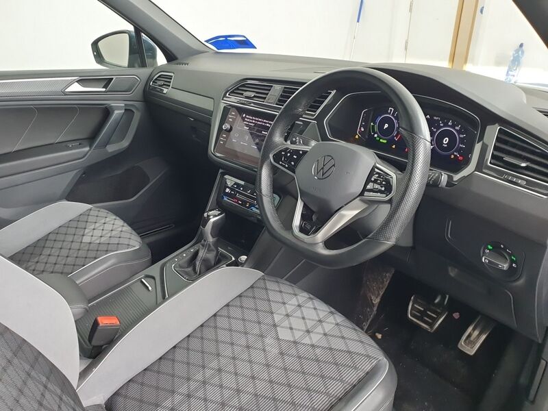 More views of Volkswagen Tiguan