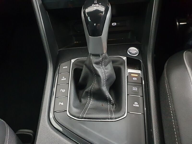 More views of Volkswagen Tiguan