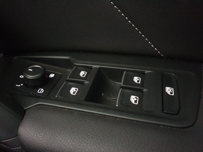 More views of Volkswagen Tiguan