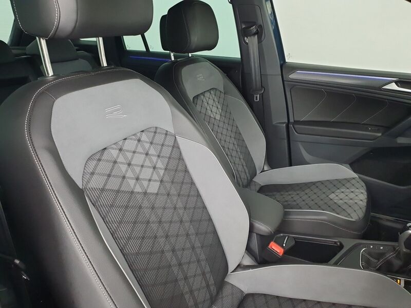 More views of Volkswagen Tiguan