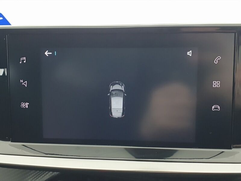 More views of Peugeot 208