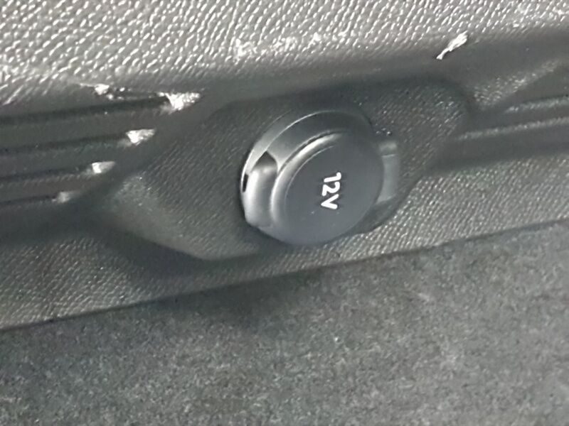 More views of Peugeot 408