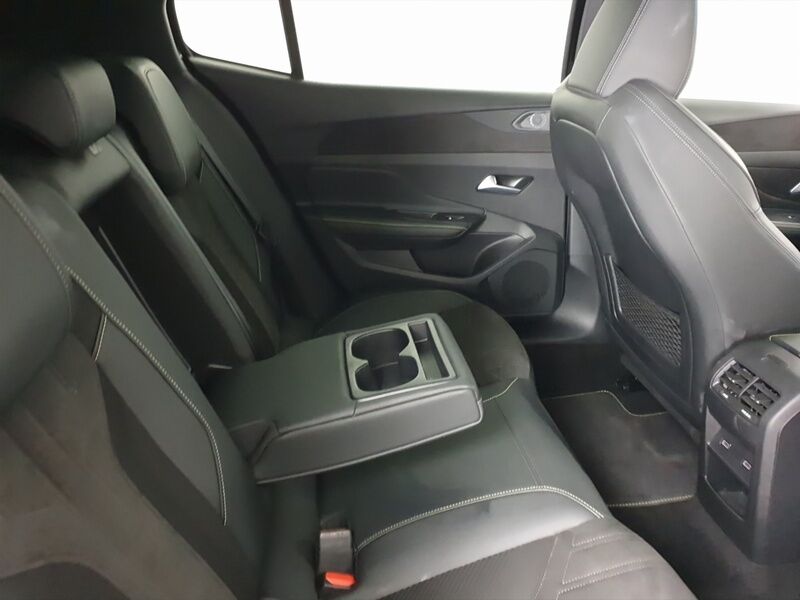 More views of Peugeot 408