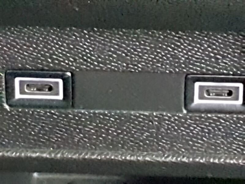 More views of Peugeot 408