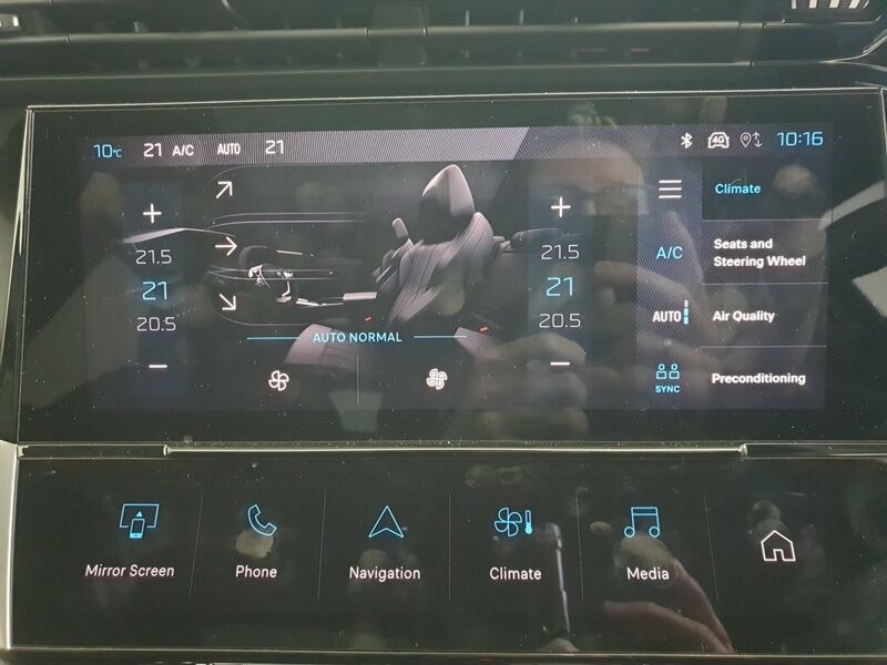 More views of Peugeot 408