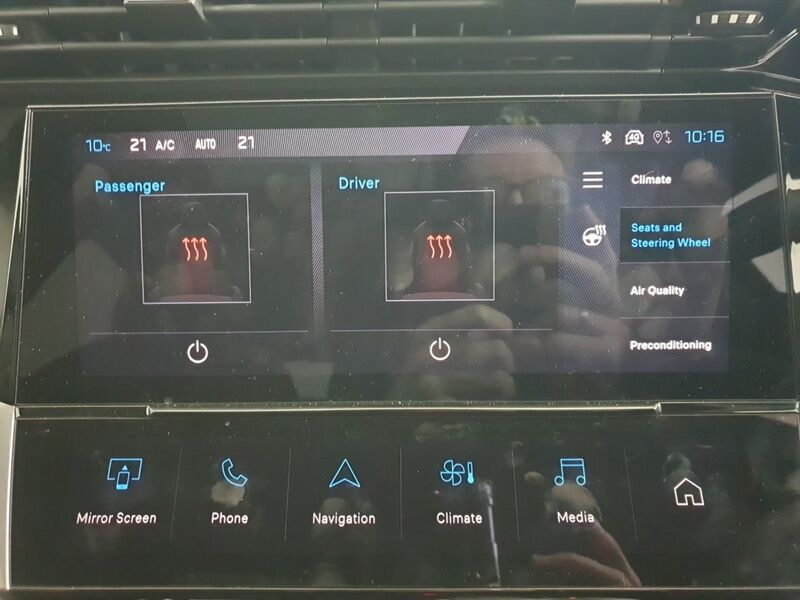 More views of Peugeot 408