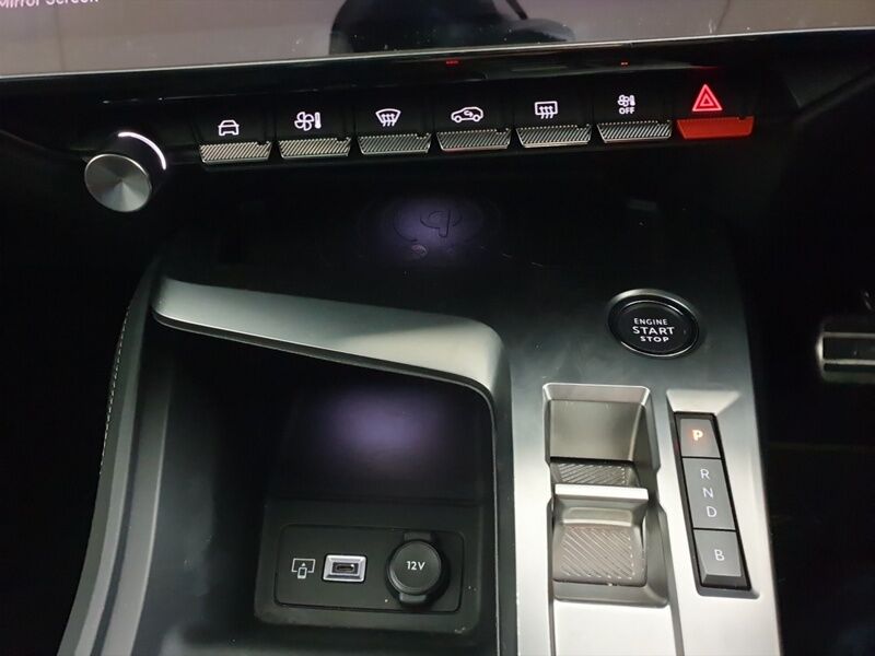 More views of Peugeot 408