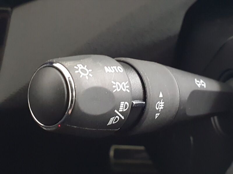 More views of Peugeot 408