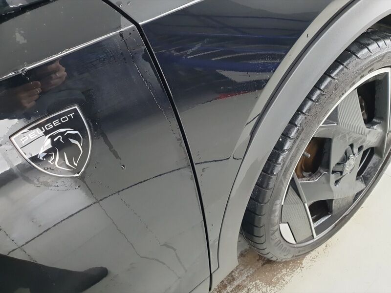 More views of Peugeot 408