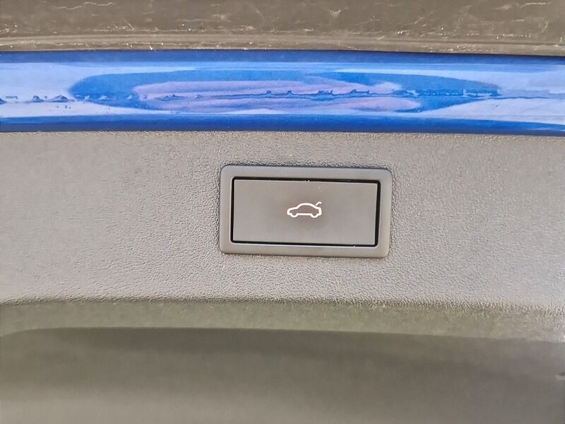 More views of Skoda Enyaq