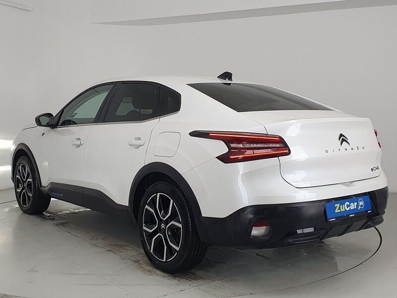 More views of Citroen e-C4 X