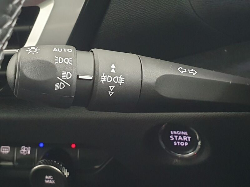 More views of Citroen e-C4 X