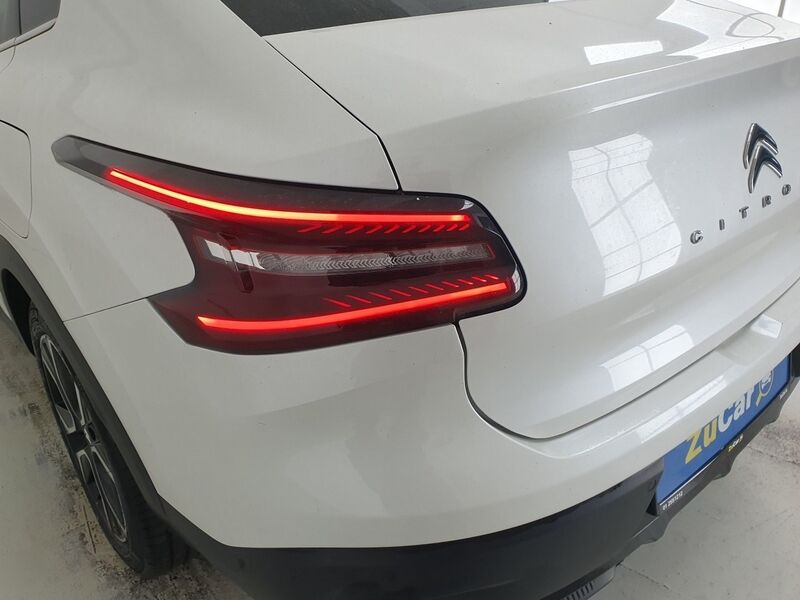 More views of Citroen e-C4 X