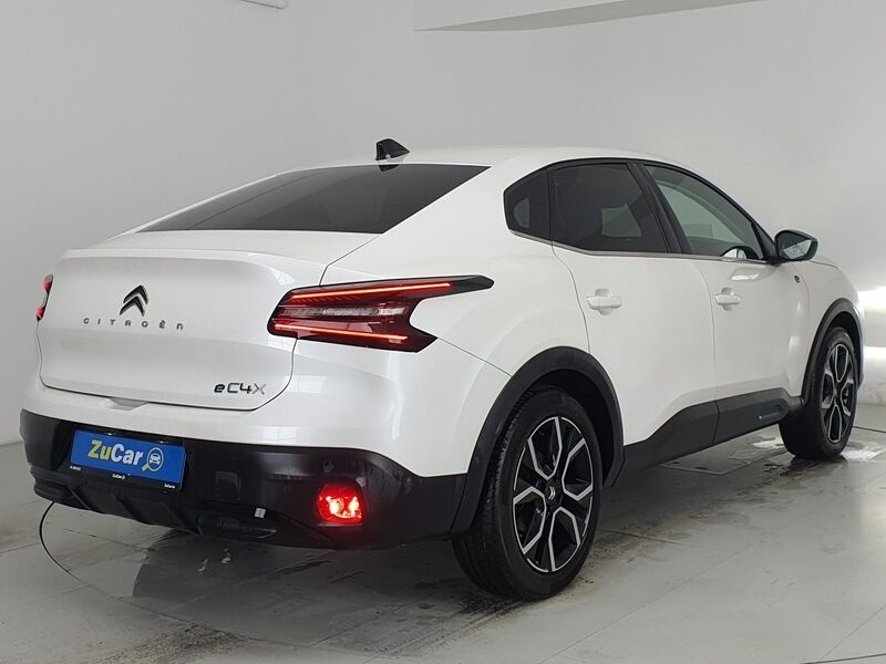 More views of Citroen e-C4 X