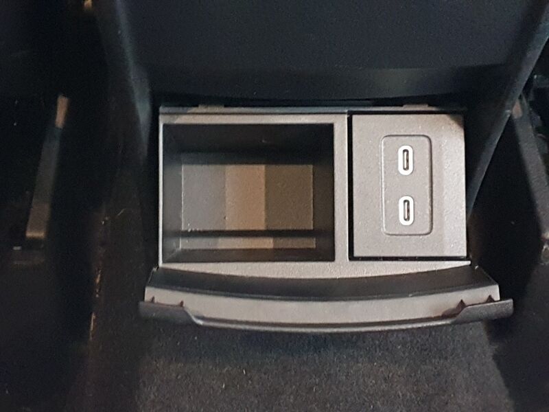 More views of Mercedes-Benz GLA