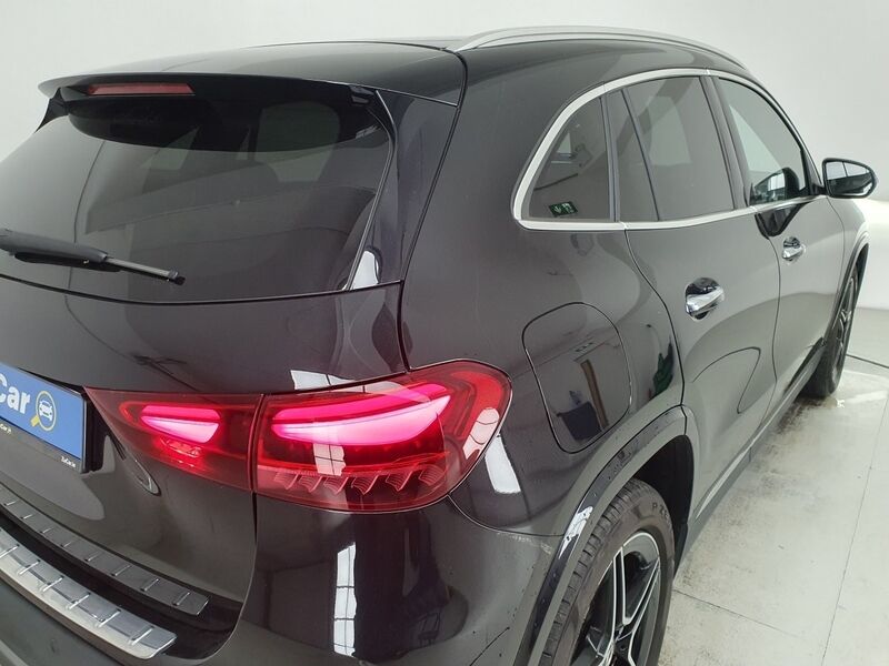 More views of Mercedes-Benz GLA