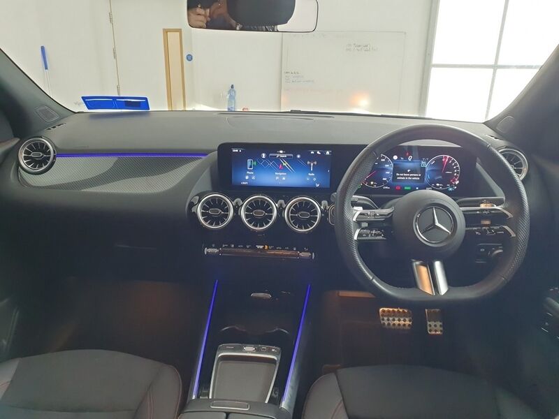 More views of Mercedes-Benz GLA