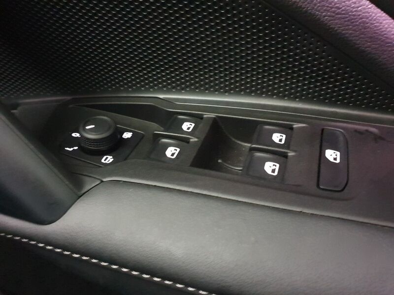 More views of Volkswagen Tiguan