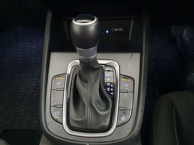 More views of Hyundai KONA