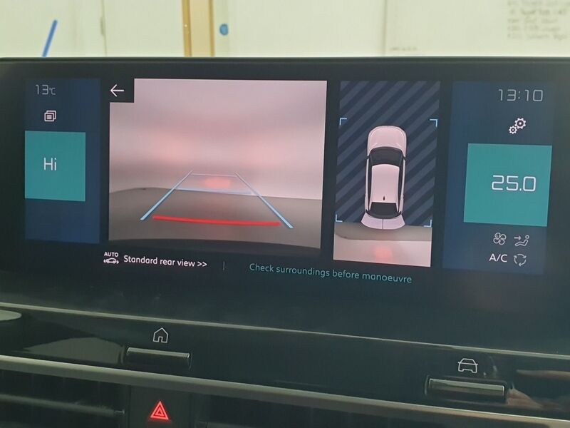 More views of Citroen e-C4