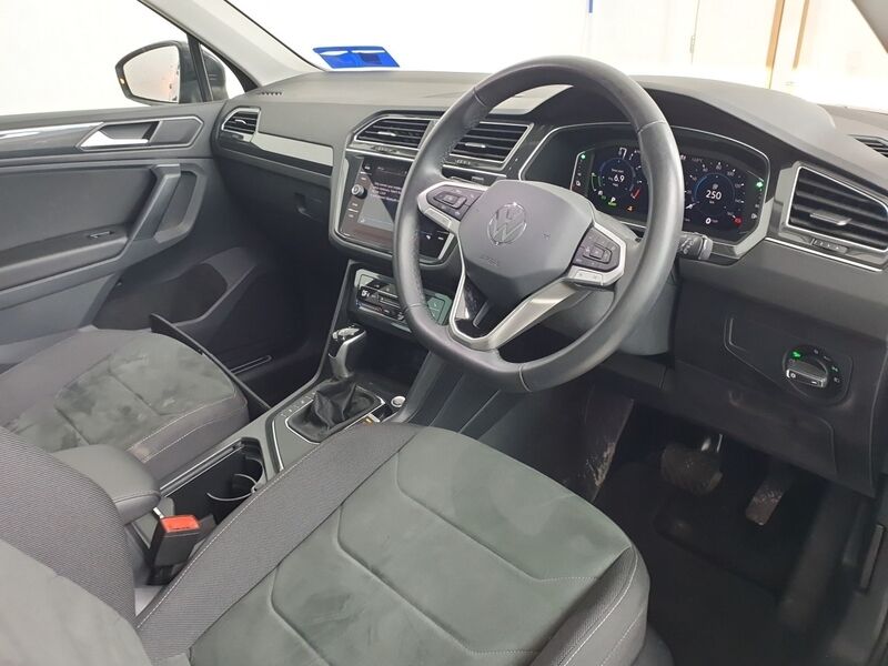 More views of Volkswagen Tiguan