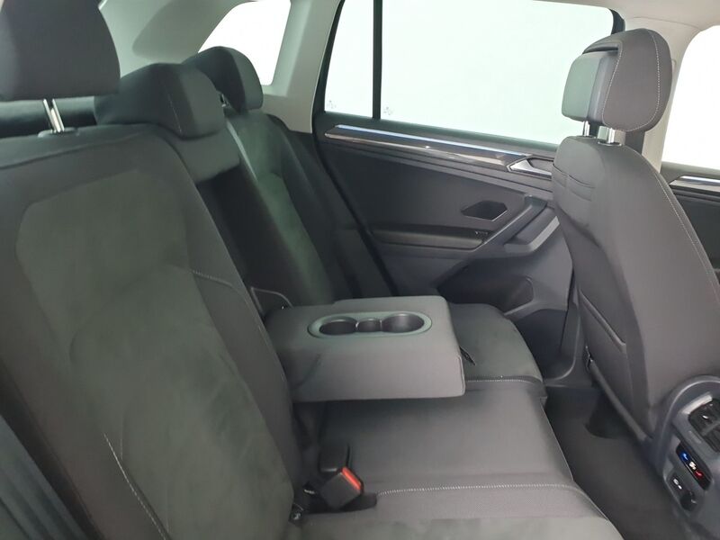 More views of Volkswagen Tiguan