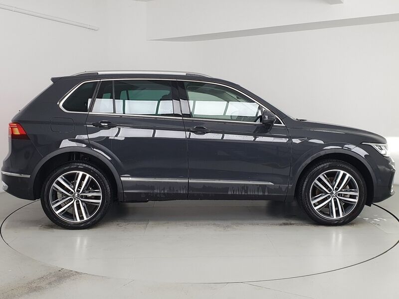 More views of Volkswagen Tiguan