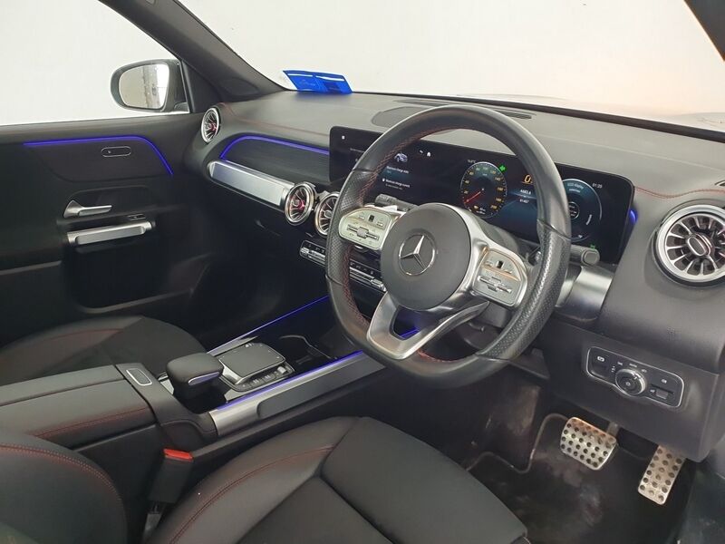 More views of Mercedes-Benz EQB