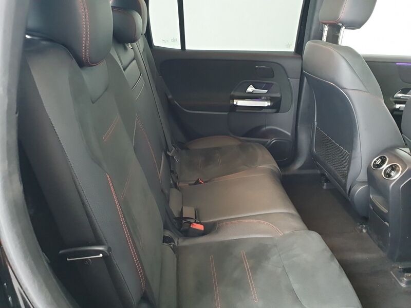 More views of Mercedes-Benz EQB