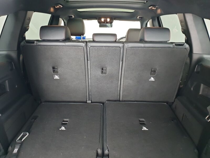 More views of Mercedes-Benz EQB