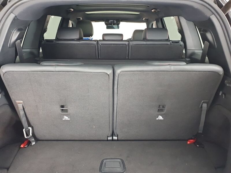 More views of Mercedes-Benz EQB