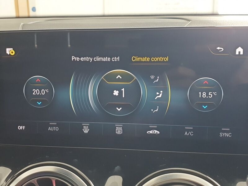 More views of Mercedes-Benz EQB