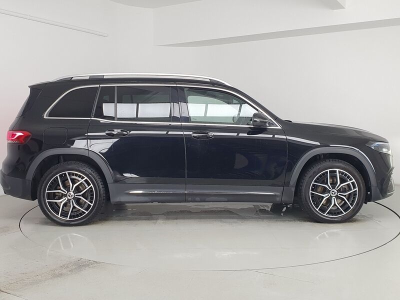 More views of Mercedes-Benz EQB