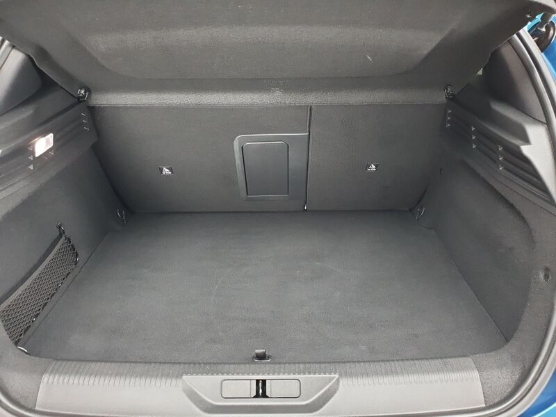 More views of Peugeot 308