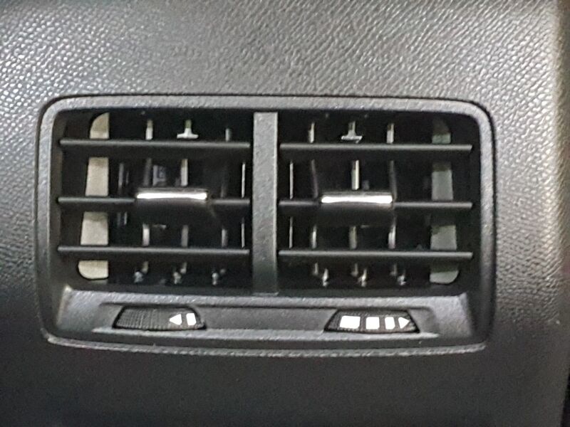 More views of Peugeot 308