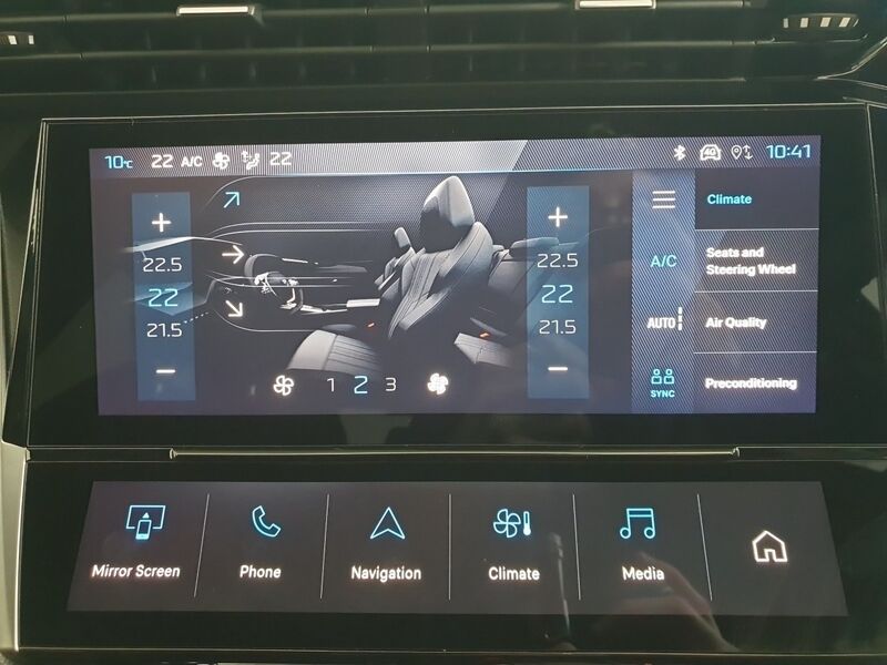 More views of Peugeot 308