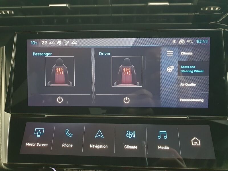 More views of Peugeot 308