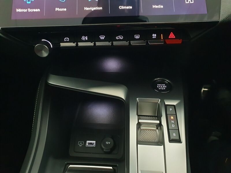 More views of Peugeot 308