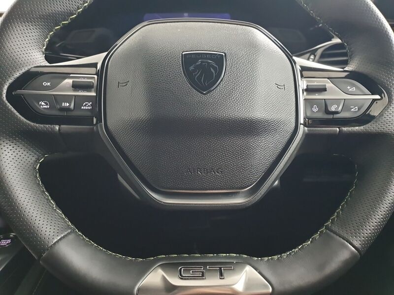 More views of Peugeot 308